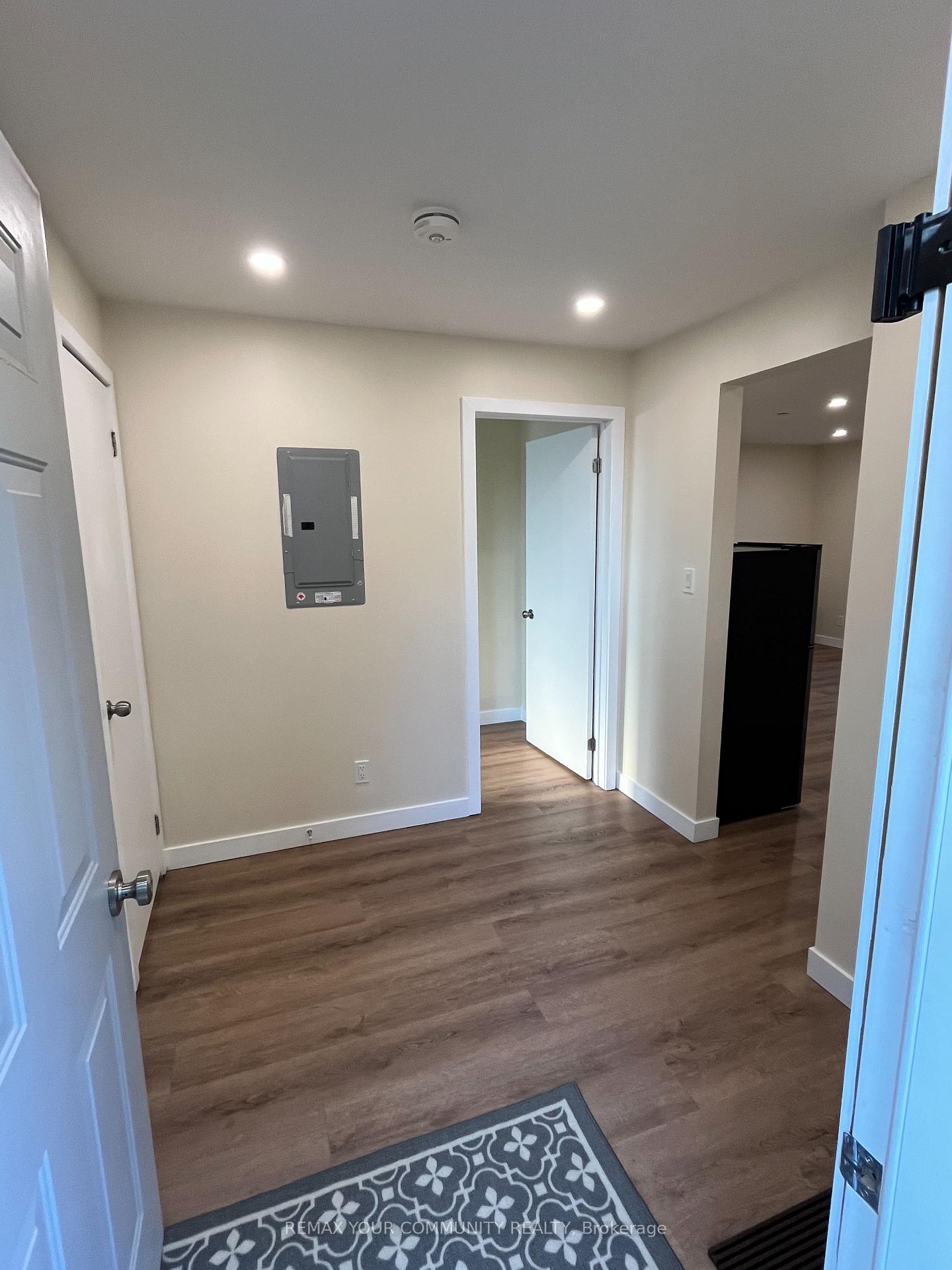 Photo 7 of Unit MAIN, 2 Harold Street, Etobicoke, Mimico — HOMEH