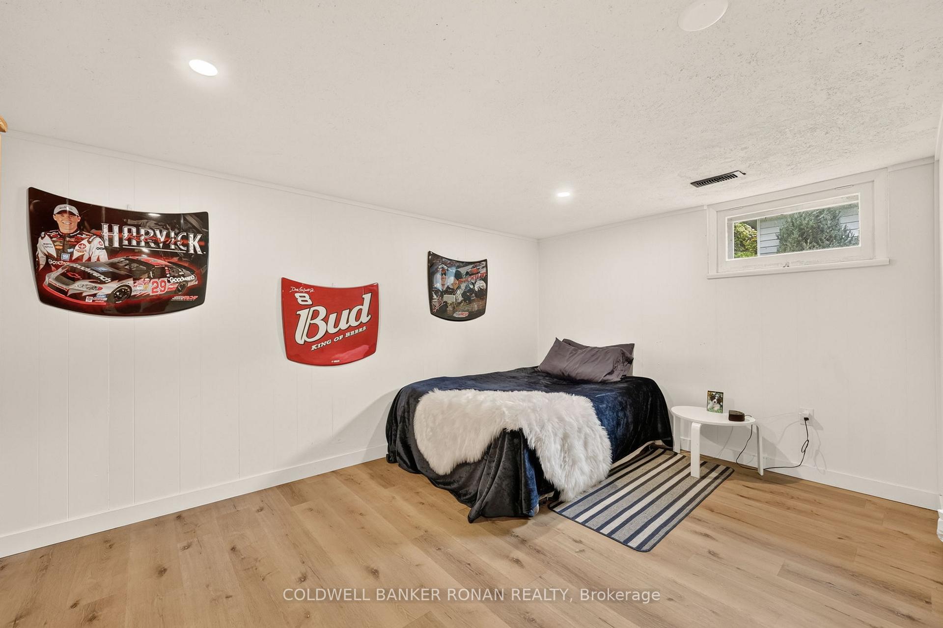 Photo 31 of 30 King Street N, Minto — HOMEH