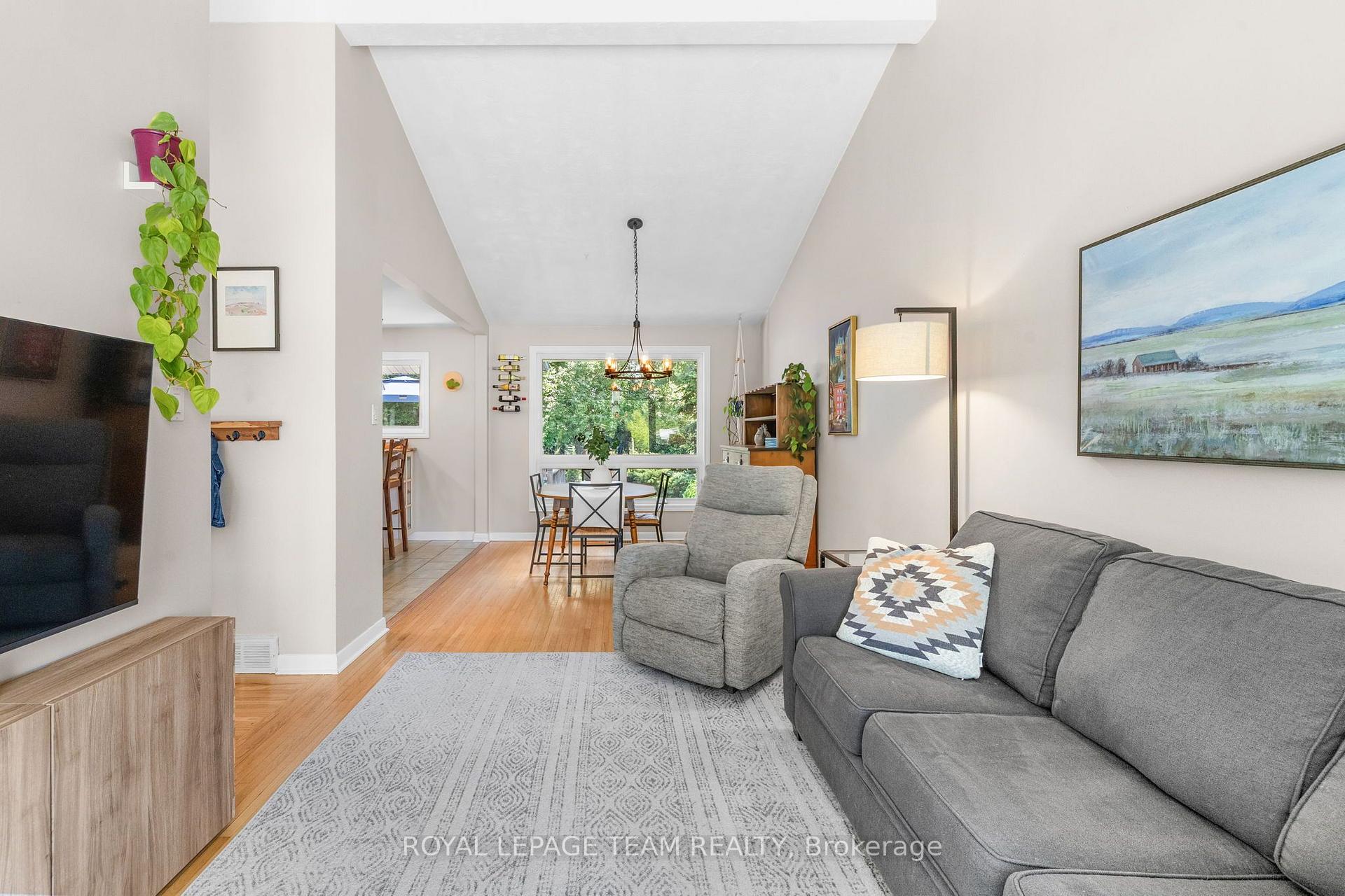 Photo 9 of 2296 Kay Street, Ottawa, Queensway Terrace South/Ridgeview — HOMEH