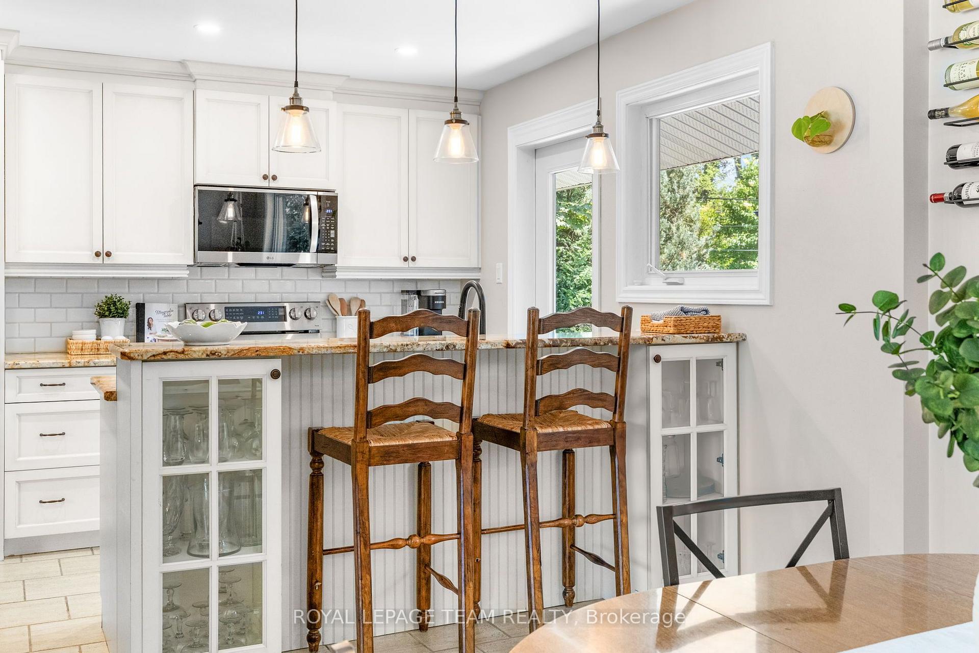 Photo 12 of 2296 Kay Street, Ottawa, Queensway Terrace South/Ridgeview — HOMEH