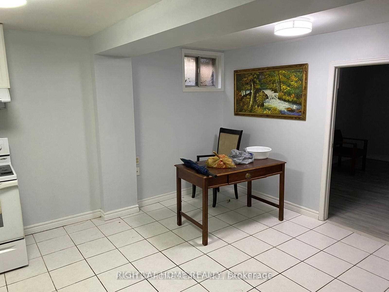 Photo 3 of Unit (Bsmt), 18 Big Red Avenue, Scarborough, Agincourt North — HOMEH