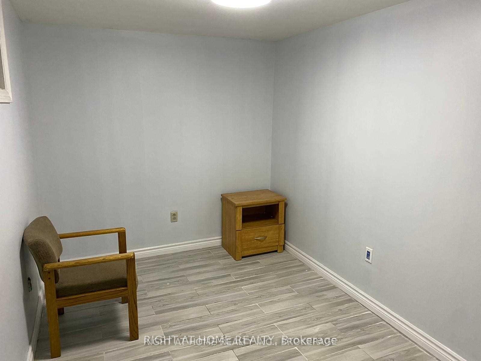 Photo 4 of Unit (Bsmt), 18 Big Red Avenue, Scarborough, Agincourt North — HOMEH