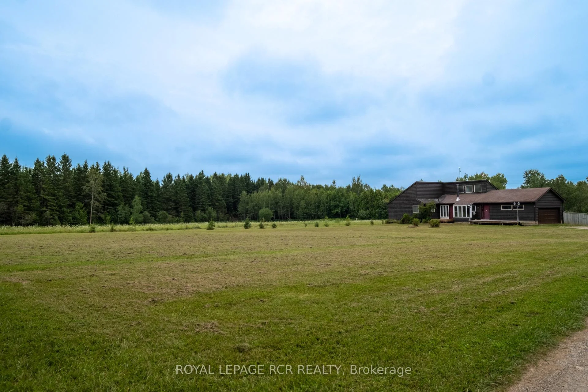 Photo 45 of 6066 4th Line, Erin, Rural Erin — HOMEH