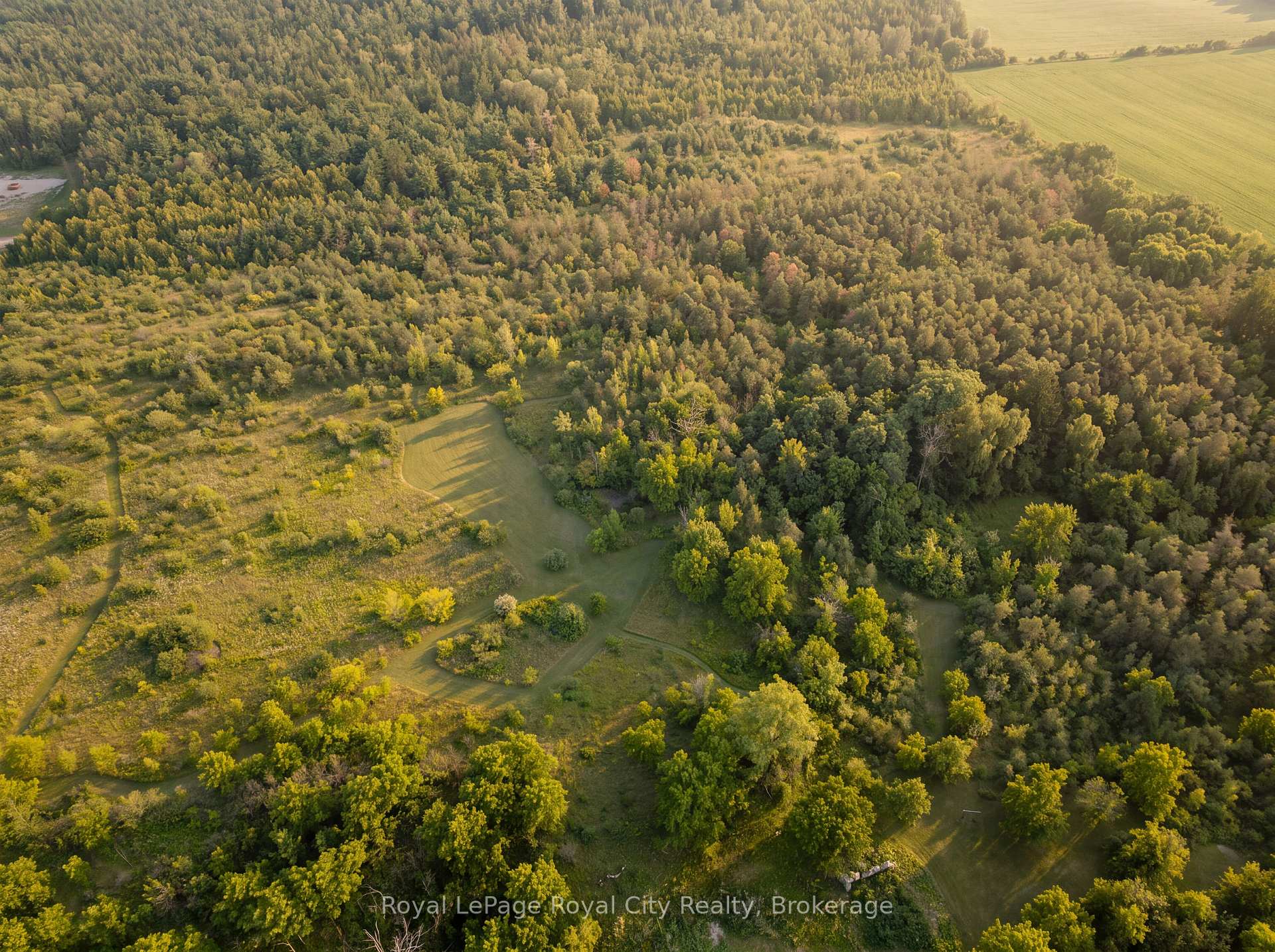 Photo 7 of 7243 Concession 1 Road, Puslinch, Crieff/Aikensville/Killean — HOMEH