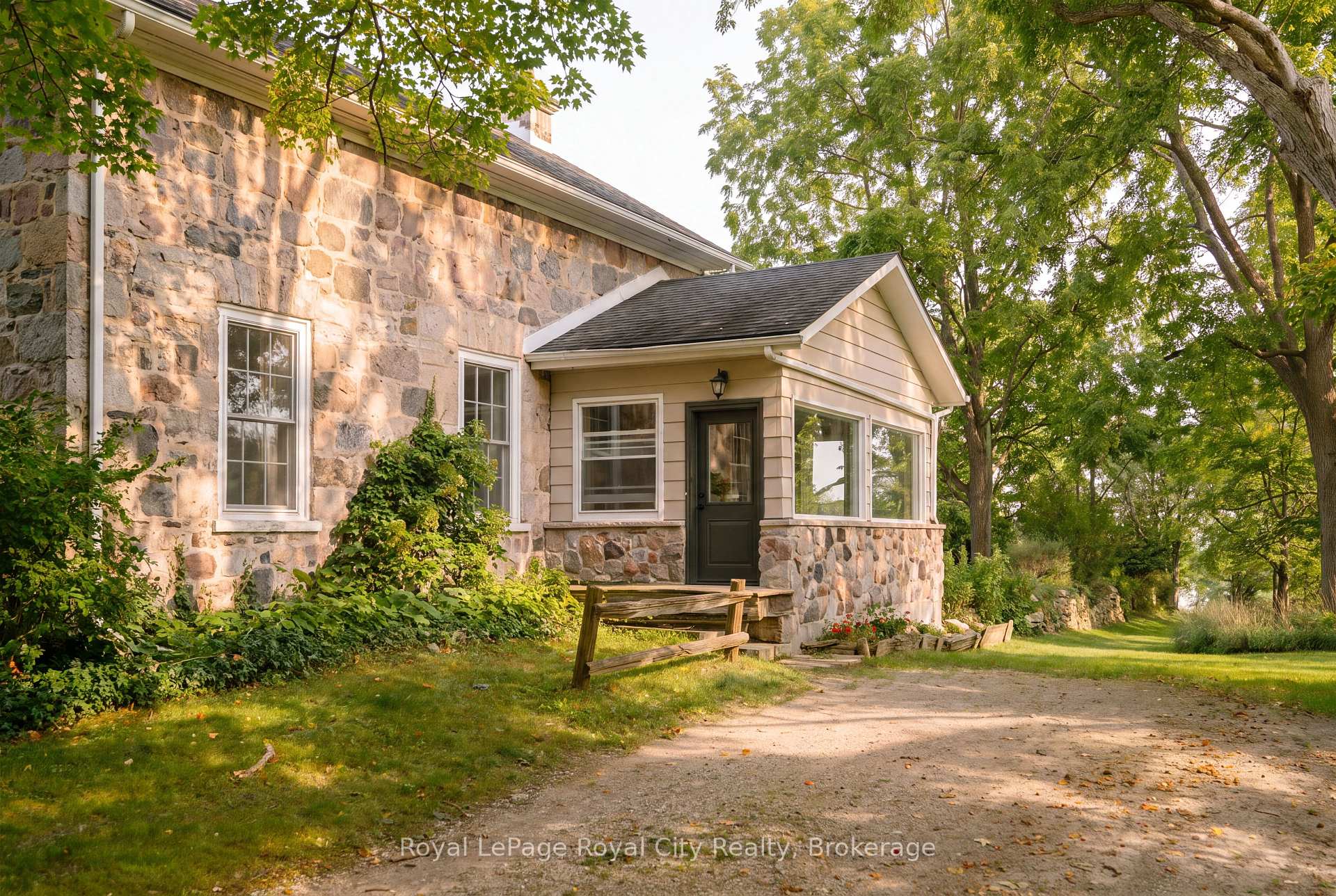 Photo 11 of 7243 Concession 1 Road, Puslinch, Crieff/Aikensville/Killean — HOMEH