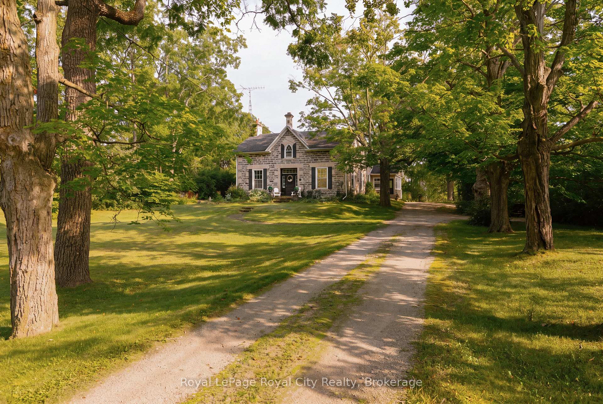 Photo 12 of 7243 Concession 1 Road, Puslinch, Crieff/Aikensville/Killean — HOMEH