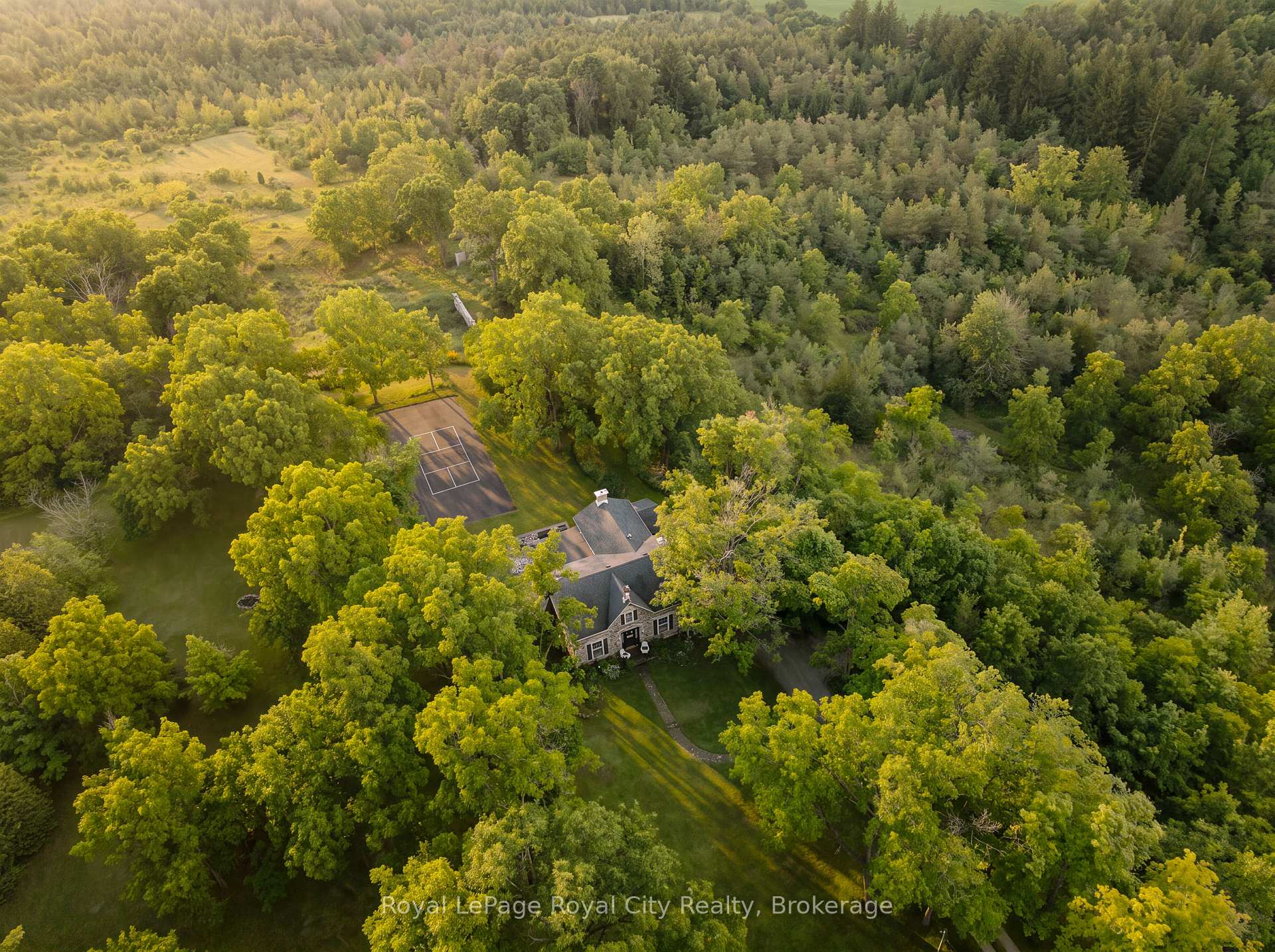 Photo 16 of 7243 Concession 1 Road, Puslinch, Crieff/Aikensville/Killean — HOMEH