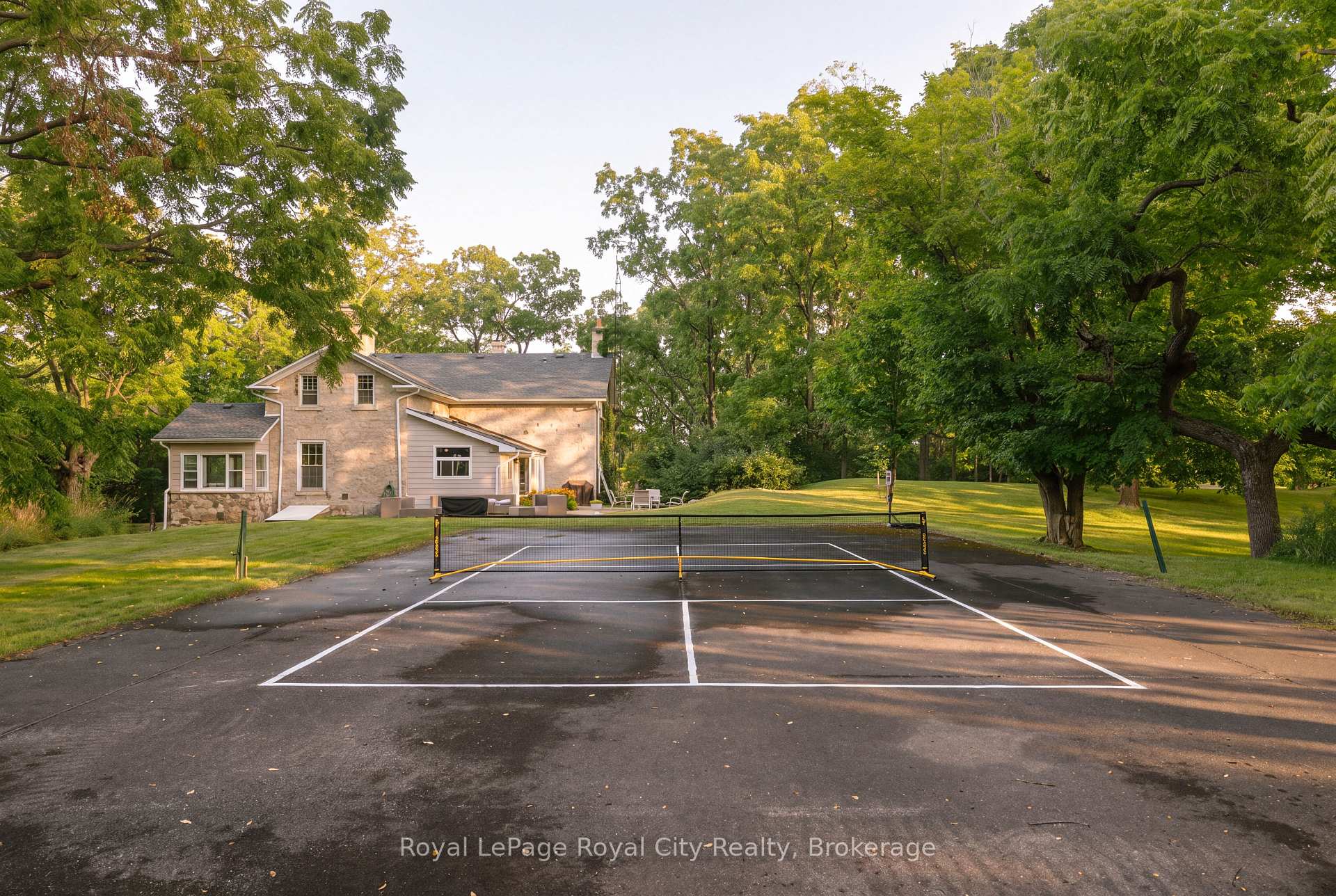 Photo 46 of 7243 Concession 1 Road, Puslinch, Crieff/Aikensville/Killean — HOMEH