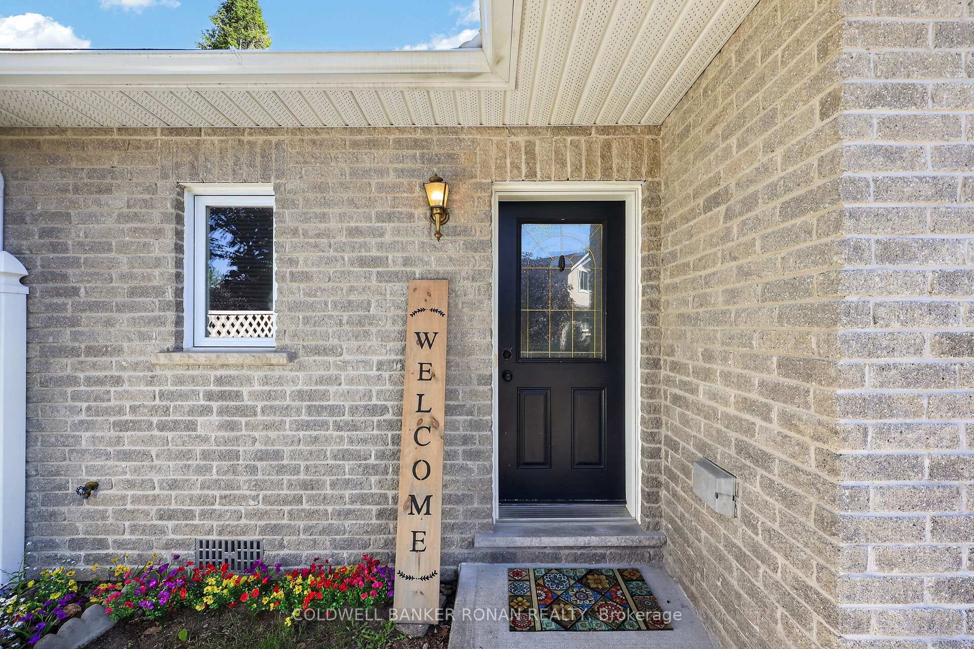 Photo 3 of 505 Thomas Street, Clearview, Stayner — HOMEH