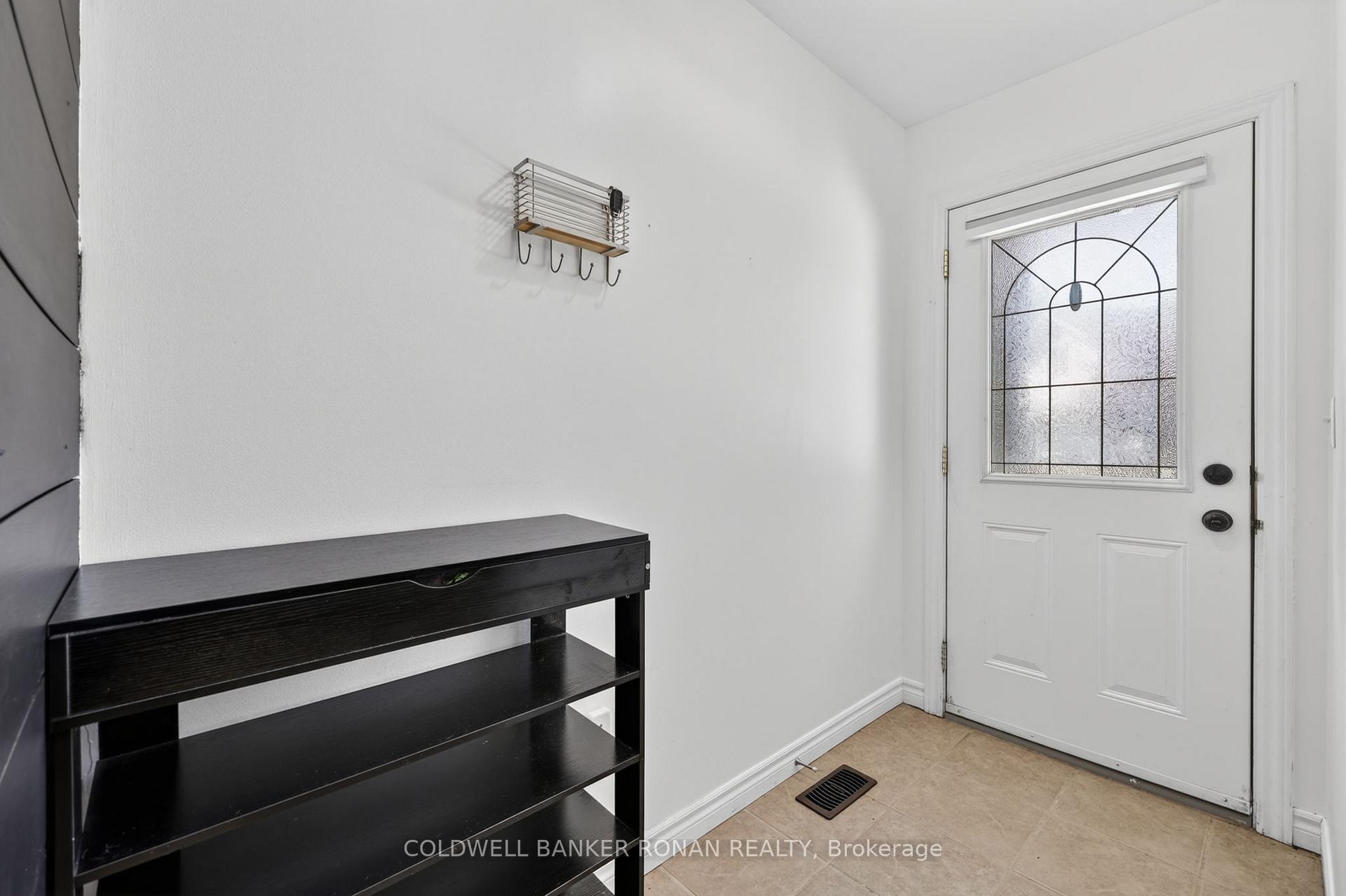 Photo 4 of 505 Thomas Street, Clearview, Stayner — HOMEH