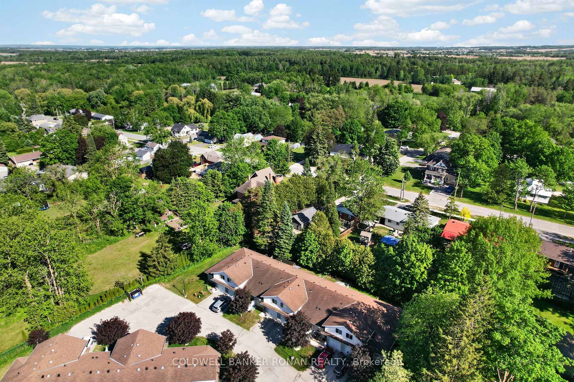 Photo 33 of 505 Thomas Street, Clearview, Stayner — HOMEH