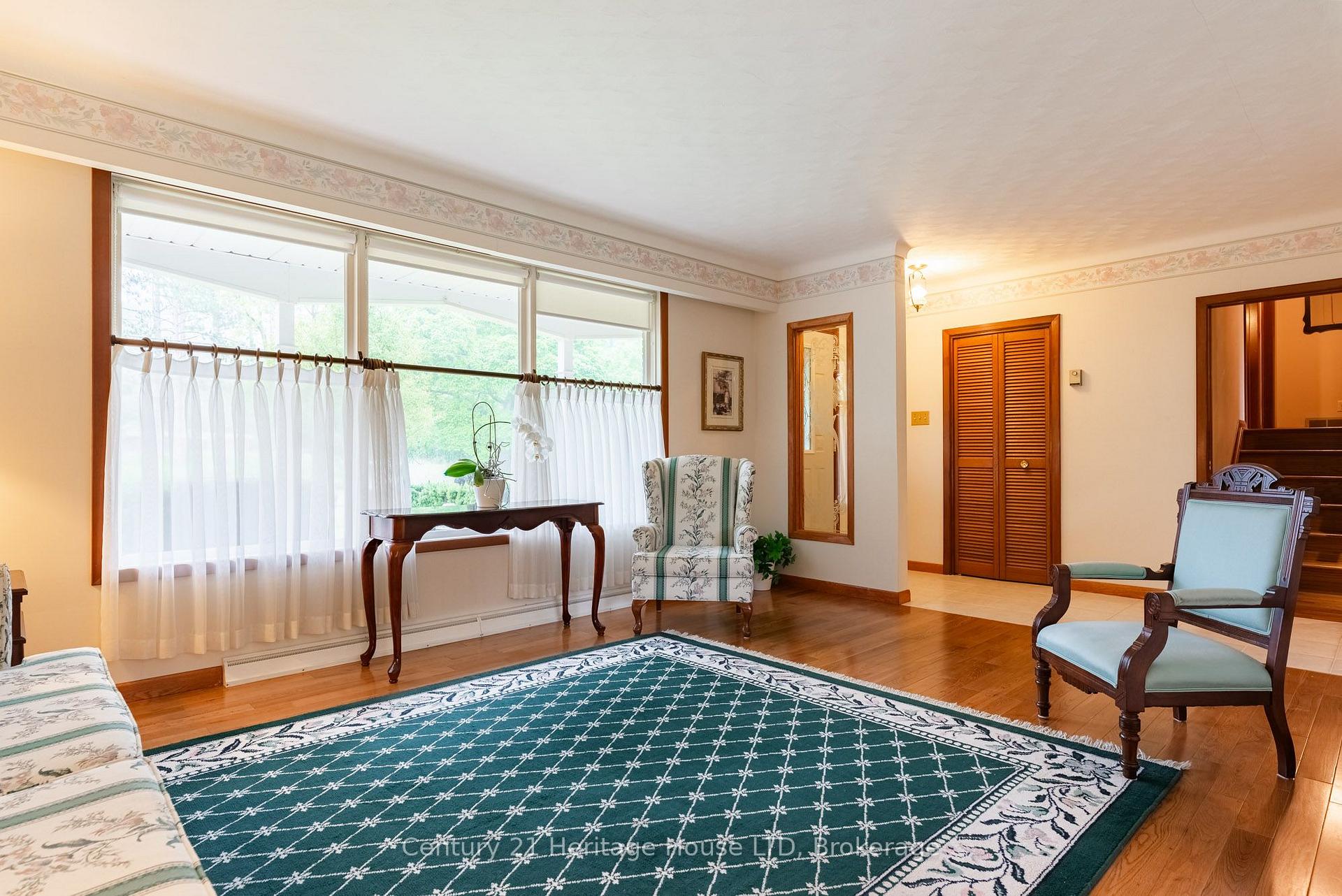 Photo 7 of 121 Lockhart Drive, St. Catharines, Glendale/Glenridge — HOMEH