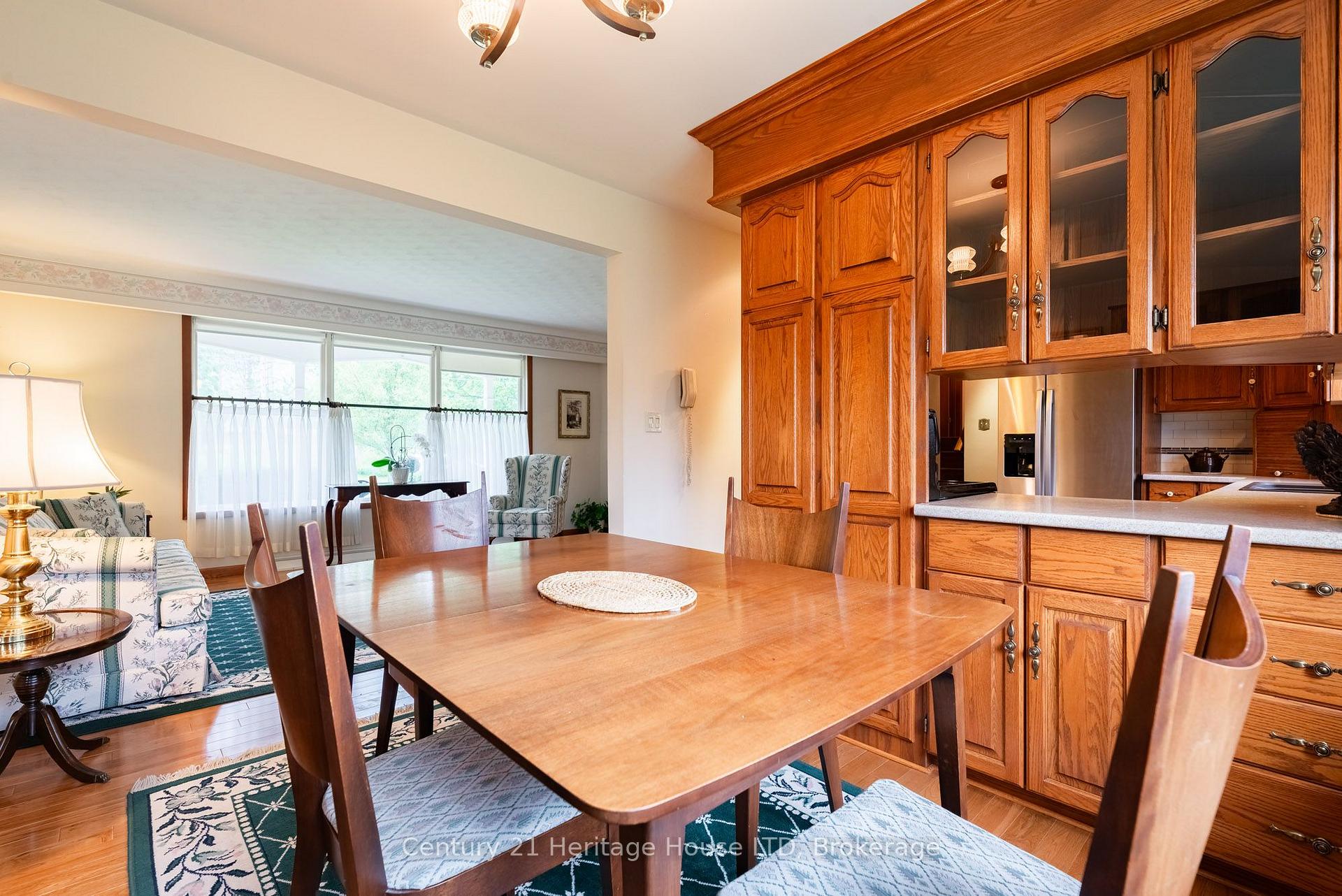 Photo 15 of 121 Lockhart Drive, St. Catharines, Glendale/Glenridge — HOMEH