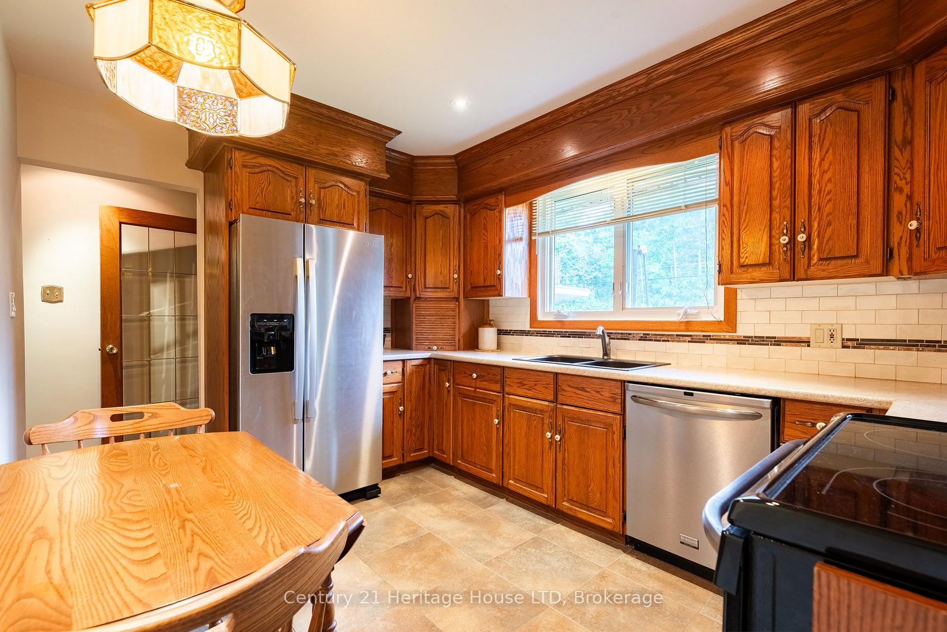 Photo 16 of 121 Lockhart Drive, St. Catharines, Glendale/Glenridge — HOMEH
