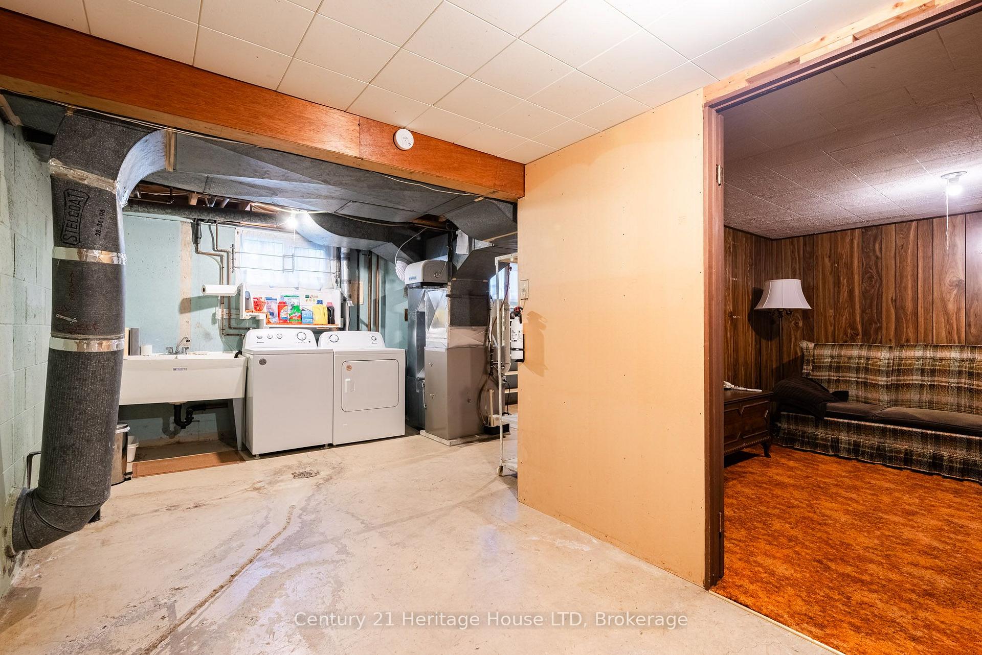 Photo 38 of 121 Lockhart Drive, St. Catharines, Glendale/Glenridge — HOMEH