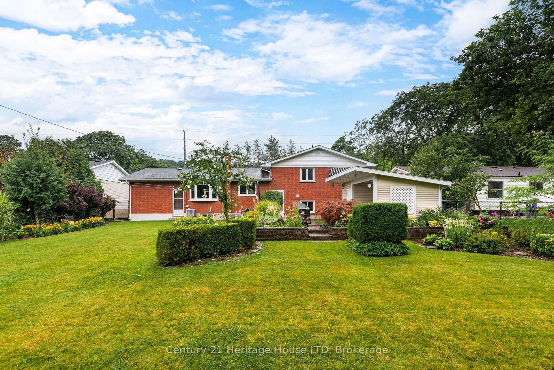 Photo 43 of 121 Lockhart Drive, St. Catharines, Glendale/Glenridge — HOMEH