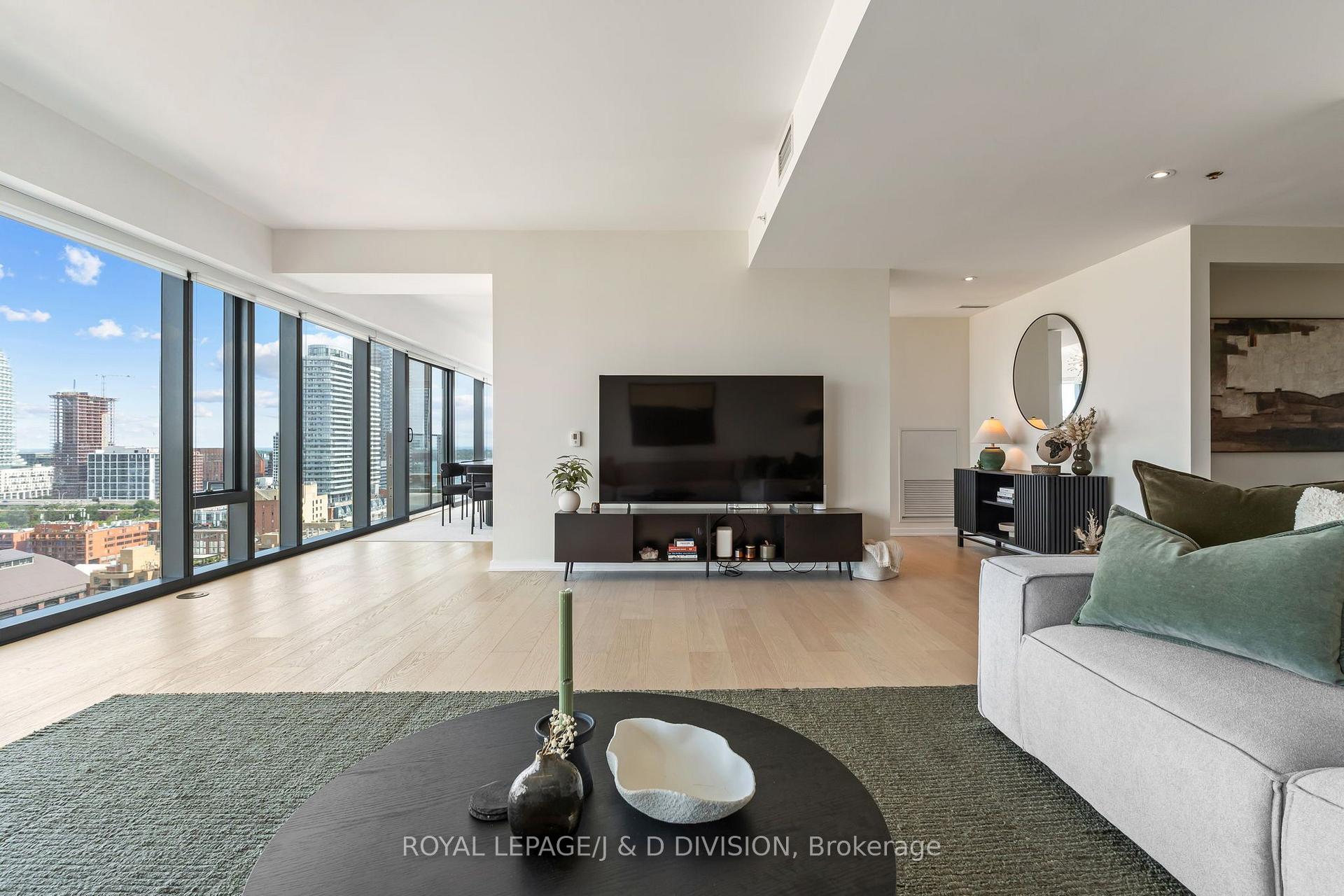 Photo 12 of Unit 1702, 60 Colborne Street, Toronto, Church-Yonge Corridor — HOMEH
