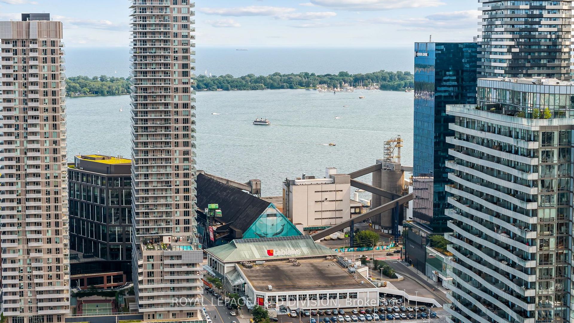 Photo 32 of Unit 1702, 60 Colborne Street, Toronto, Church-Yonge Corridor — HOMEH