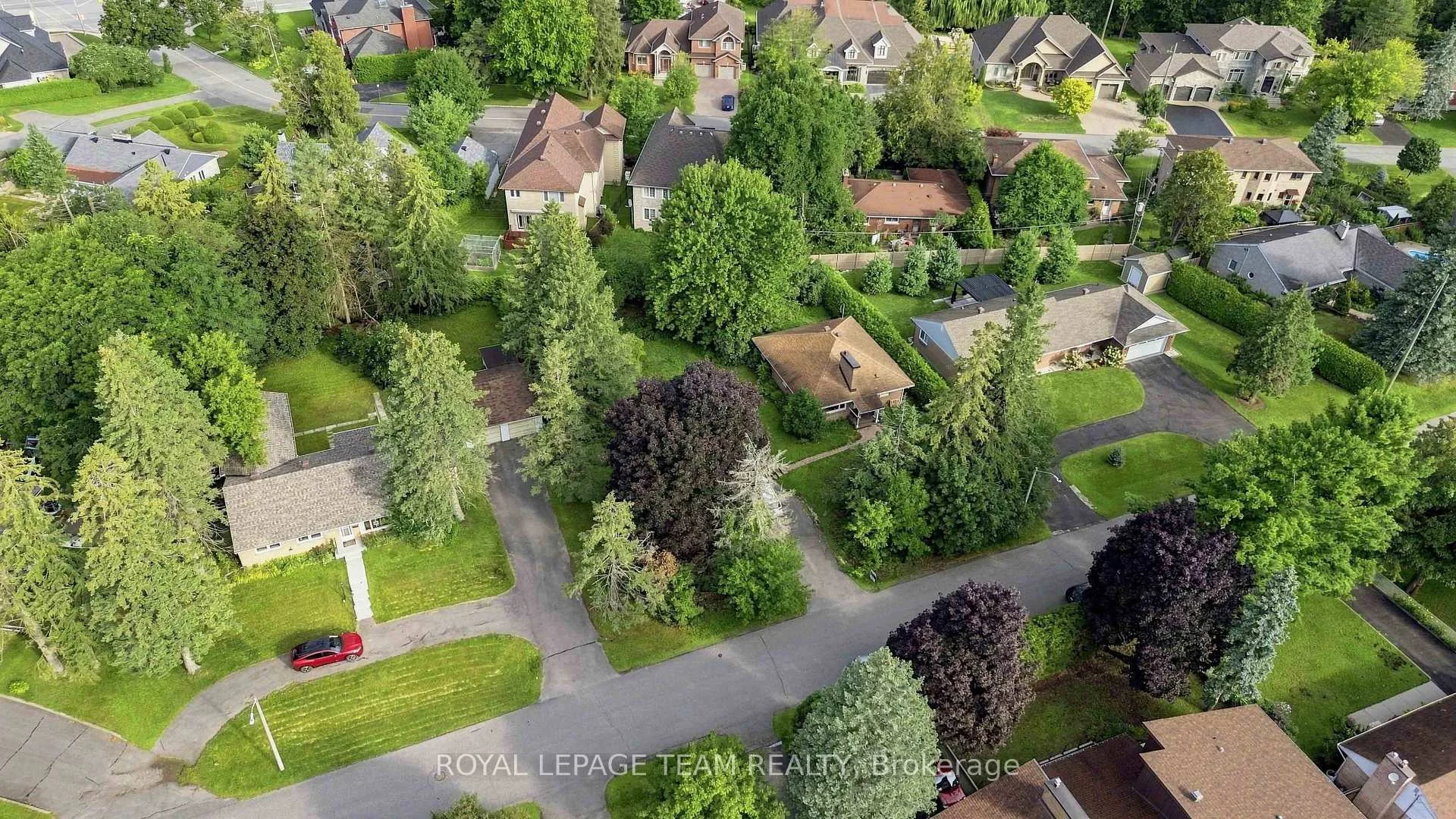 Photo 5 of 3044 Upper Otterson Place, Ottawa, Mooneys Bay/Revelstoke — HOMEH