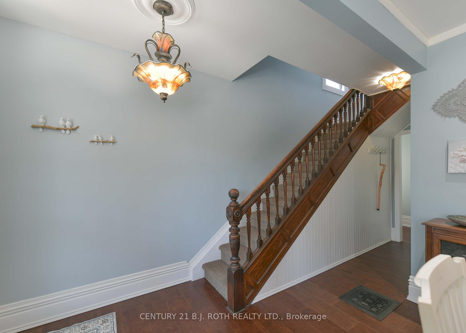 Photo 24 of 80 Coldwater Road W, Orillia — HOMEH