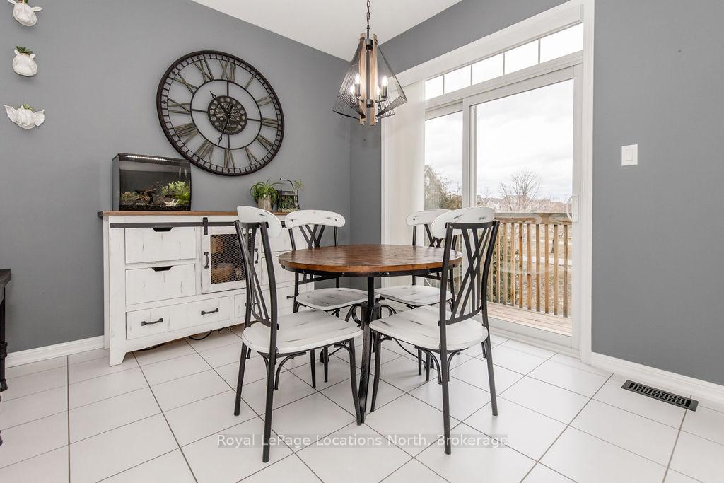 Photo 15 of 14 Berkshire Avenue, Wasaga Beach — HOMEH