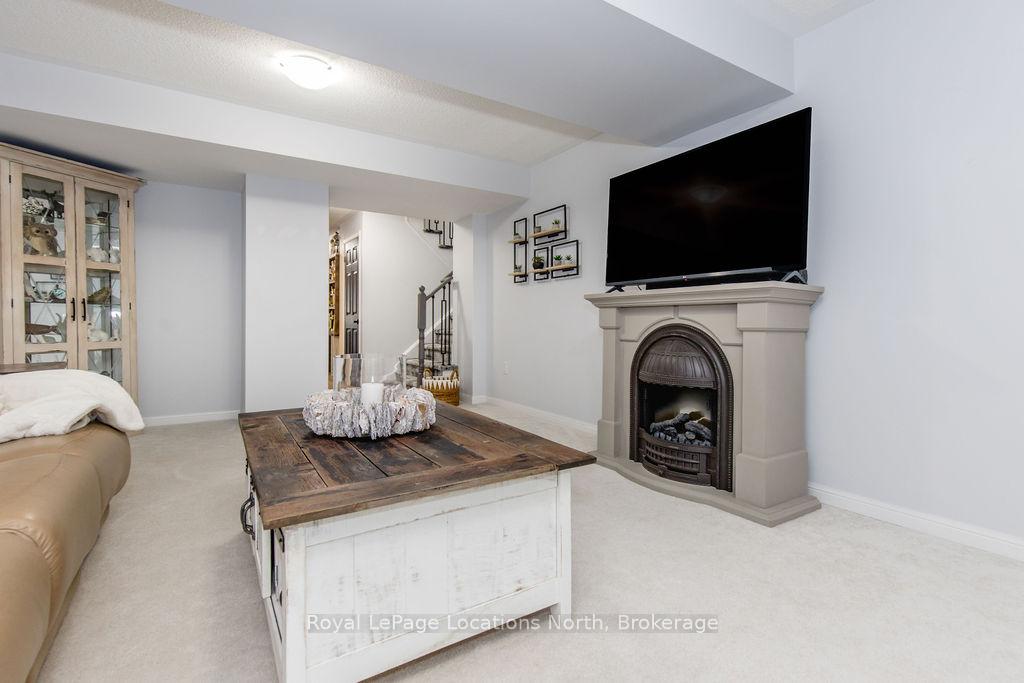 Photo 33 of 14 Berkshire Avenue, Wasaga Beach — HOMEH