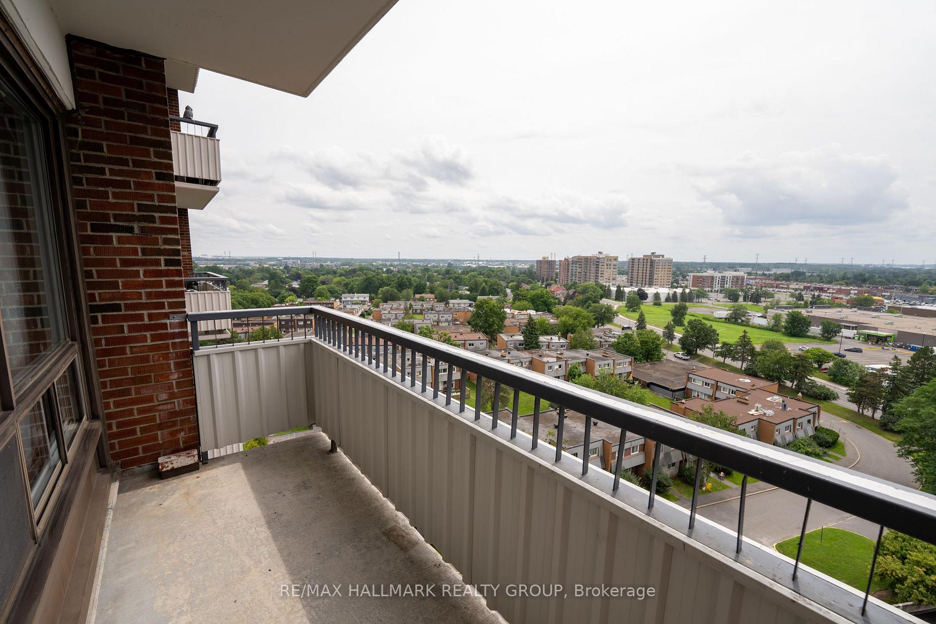Photo 22 of Unit 906, 20 Chesterton Drive, Ottawa, Borden Farm/Stewart Farm/Carleton Heights/Parkwood Hills — HOMEH