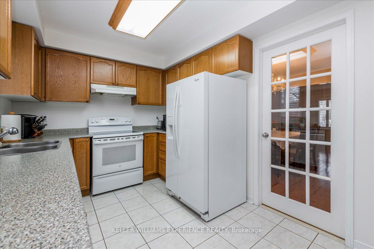 Photo 16 of 132 James Street, Barrie, Ardagh — HOMEH