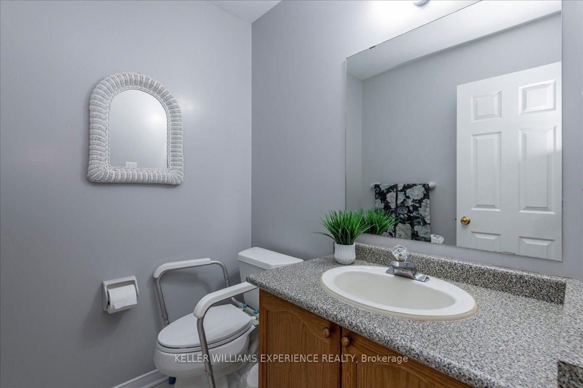 Photo 23 of 132 James Street, Barrie, Ardagh — HOMEH