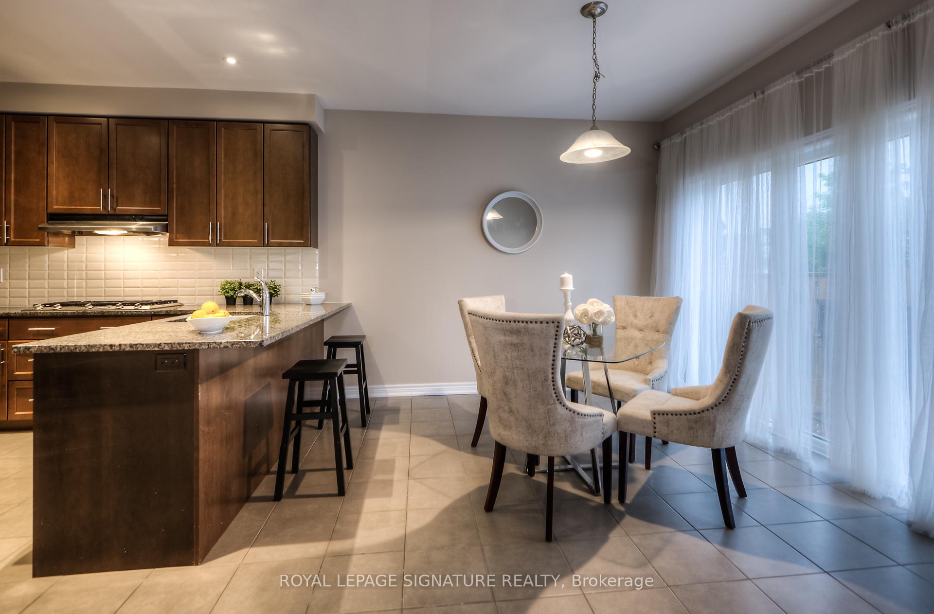 Photo 5 of 102 Coopershawk Street, Kitchener, Bridgeport — HOMEH