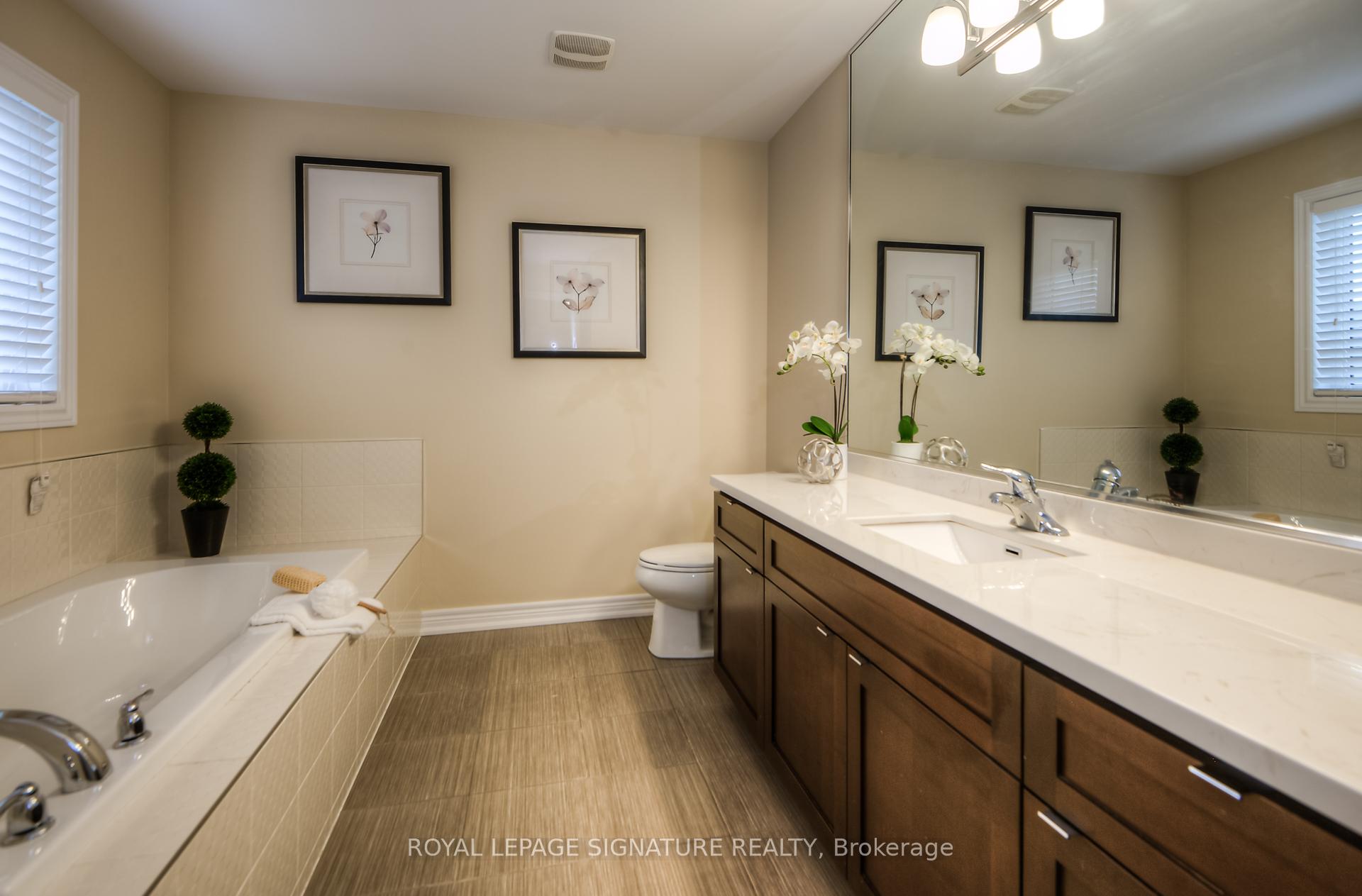Photo 10 of 102 Coopershawk Street, Kitchener, Bridgeport — HOMEH