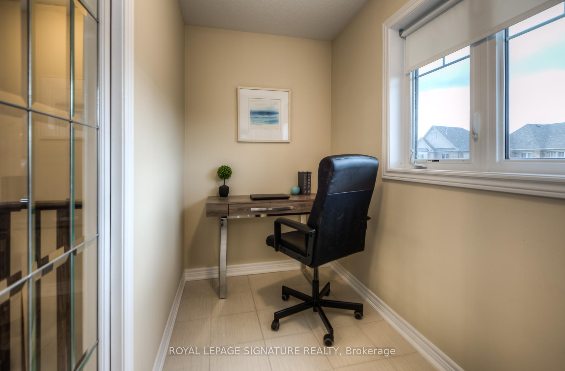 Photo 14 of 102 Coopershawk Street, Kitchener, Bridgeport — HOMEH