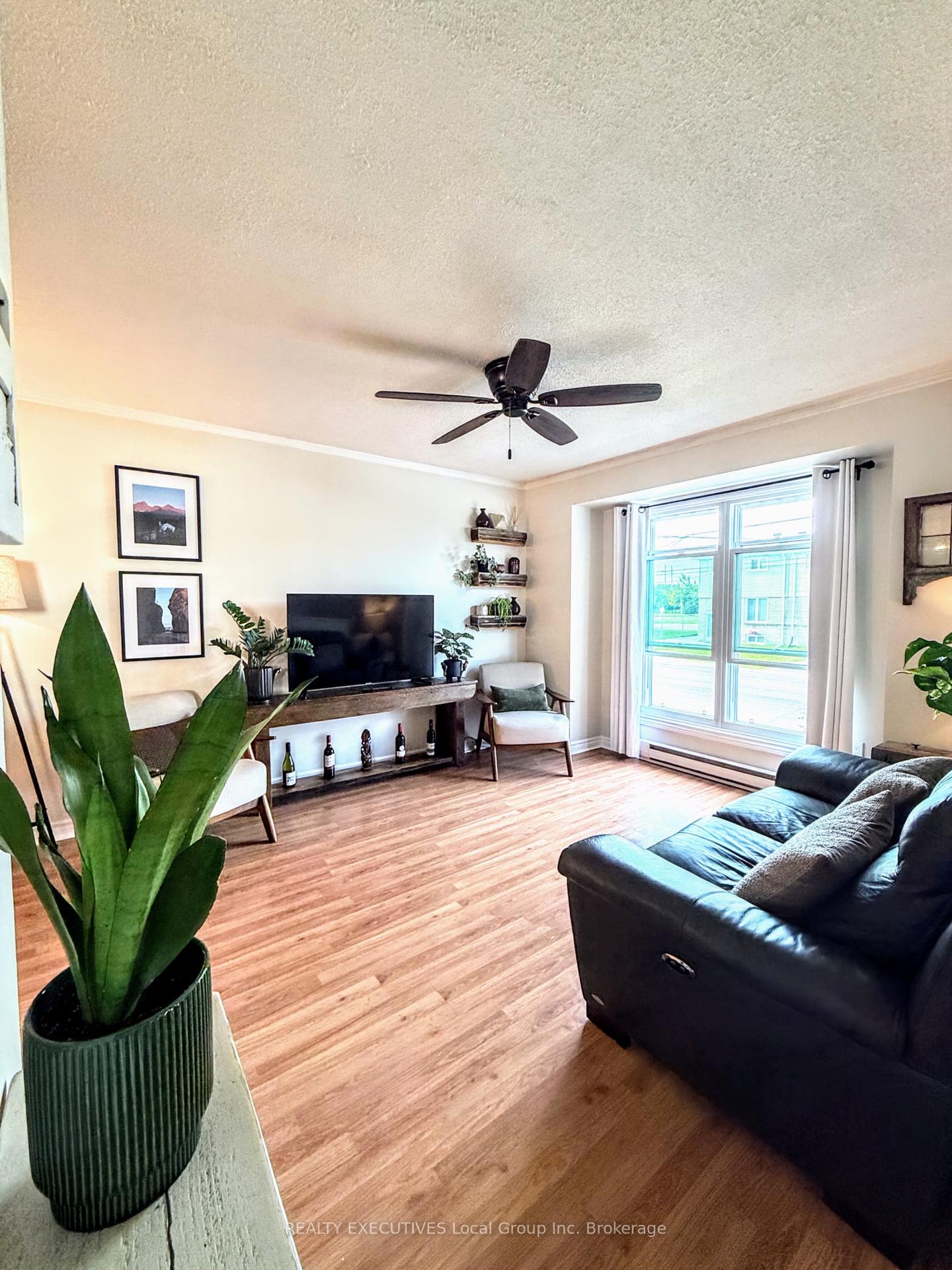 Photo 5 of 31 McGibbon Street, North Bay, College Heights — HOMEH