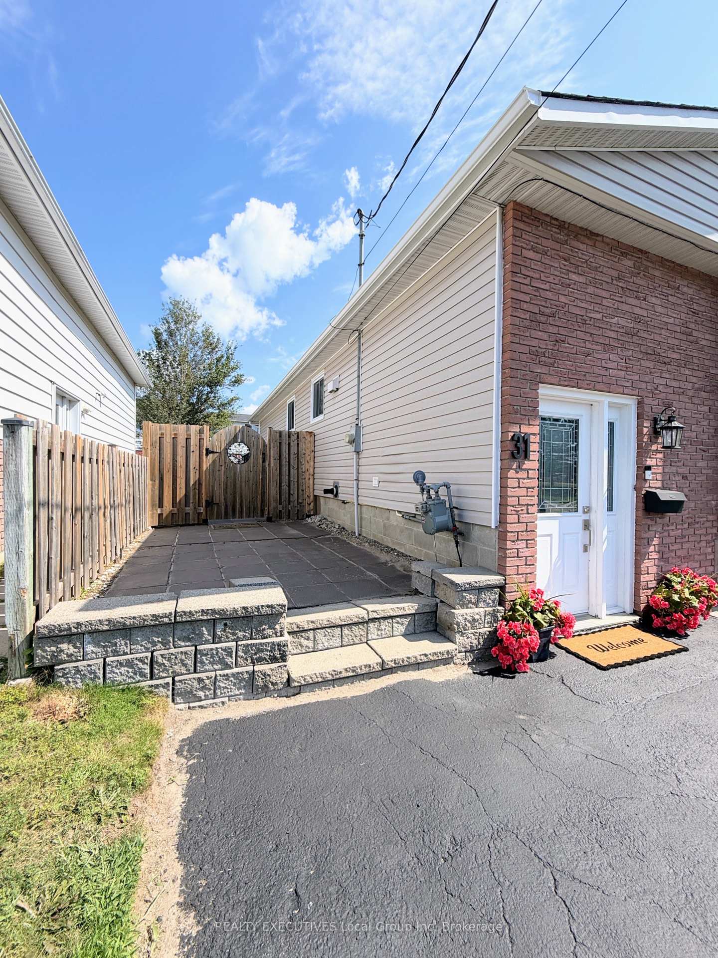 Photo 46 of 31 McGibbon Street, North Bay, College Heights — HOMEH