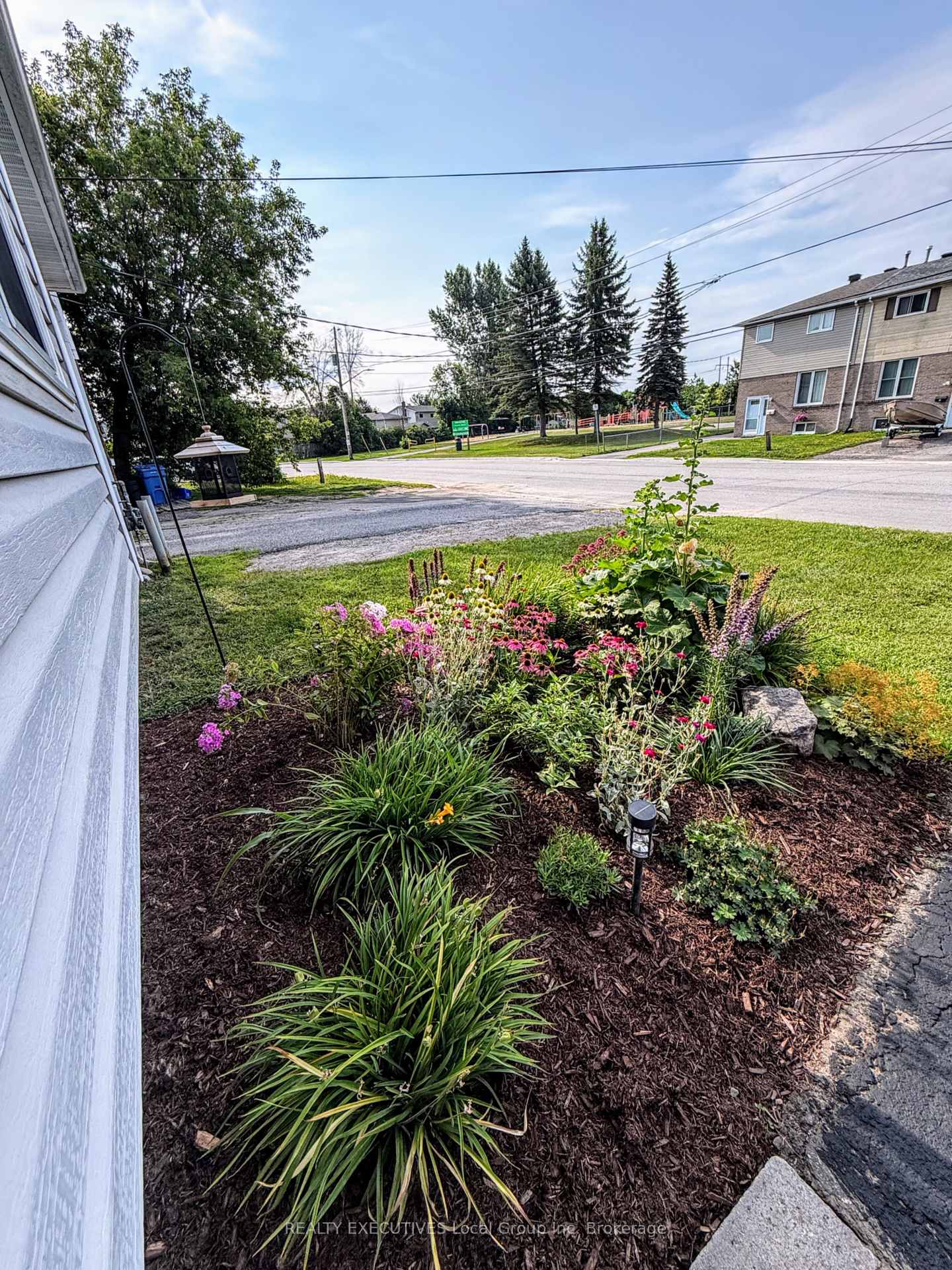 Photo 48 of 31 McGibbon Street, North Bay, College Heights — HOMEH