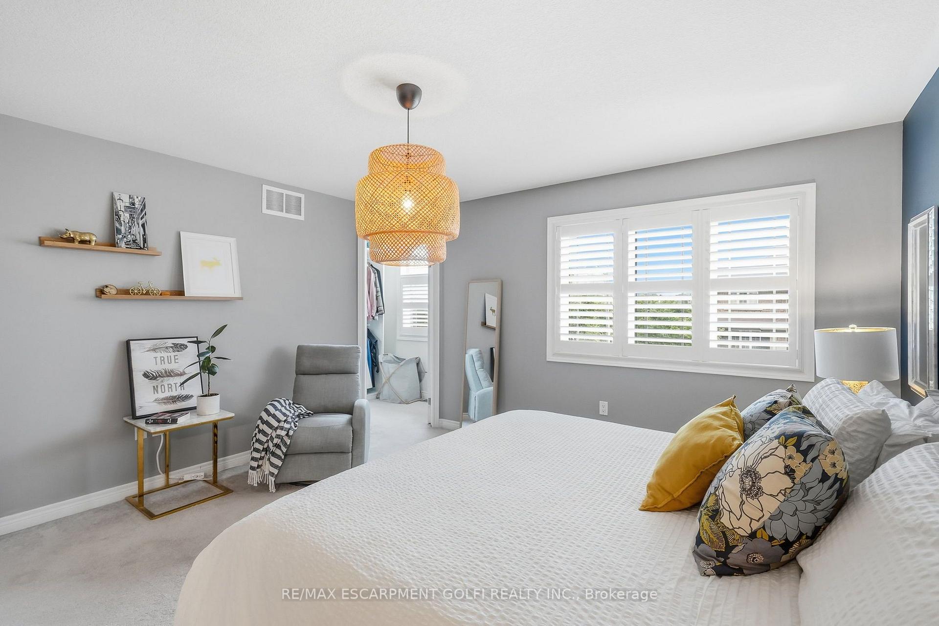 Photo 18 of 4 Whitworth Terrace, Hamilton, Stoney Creek — HOMEH