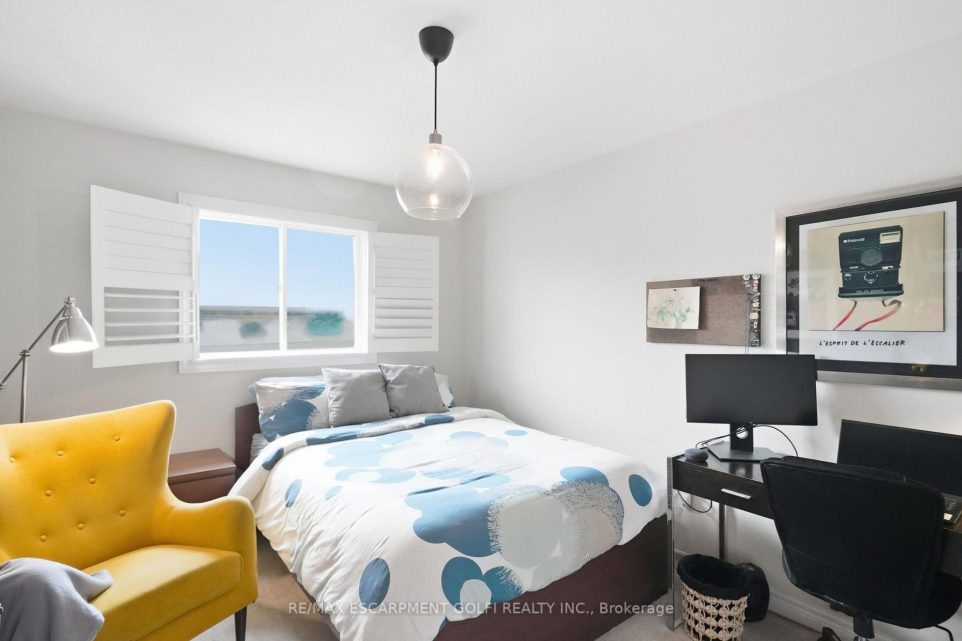 Photo 24 of 4 Whitworth Terrace, Hamilton, Stoney Creek — HOMEH