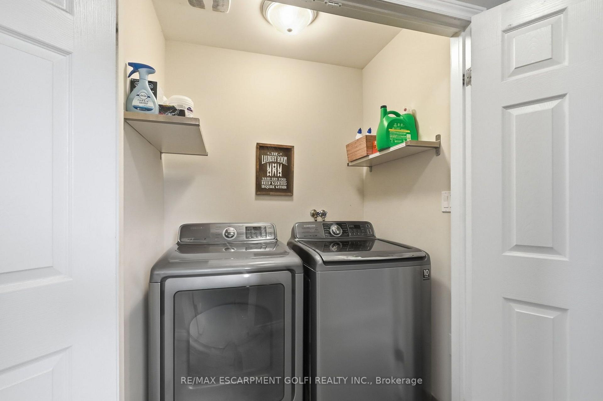 Photo 26 of 4 Whitworth Terrace, Hamilton, Stoney Creek — HOMEH