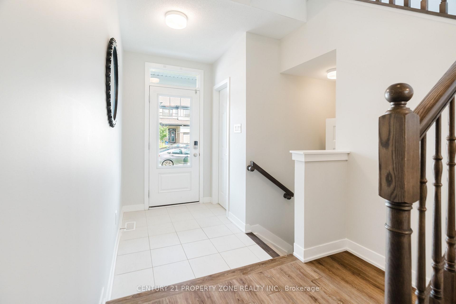 Photo 3 of 1060 Curraglass Walk, Ottawa, Stittsville (North) — HOMEH