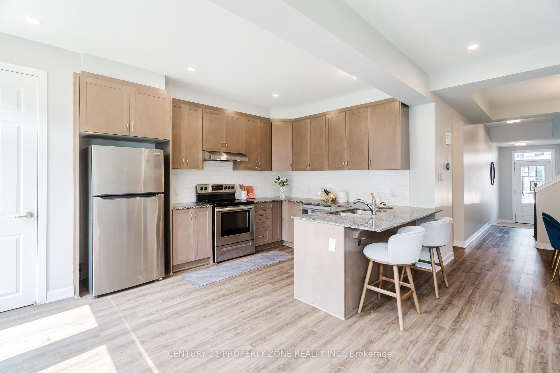Photo 4 of 1060 Curraglass Walk, Ottawa, Stittsville (North) — HOMEH