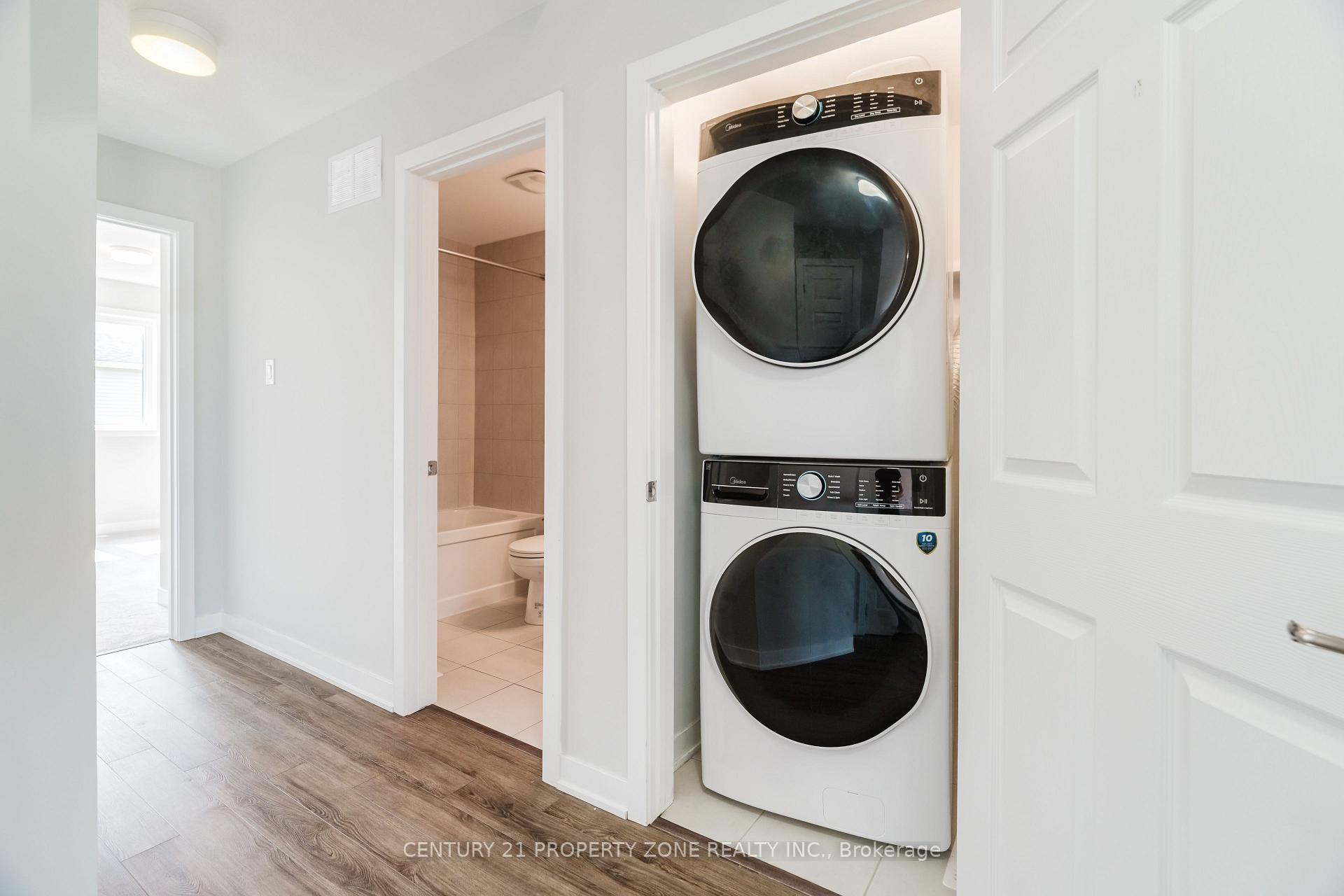 Photo 18 of 1060 Curraglass Walk, Ottawa, Stittsville (North) — HOMEH