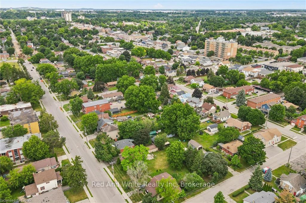 Photo 3 of 1271 Hamilton Street, Cambridge, Preston South — HOMEH