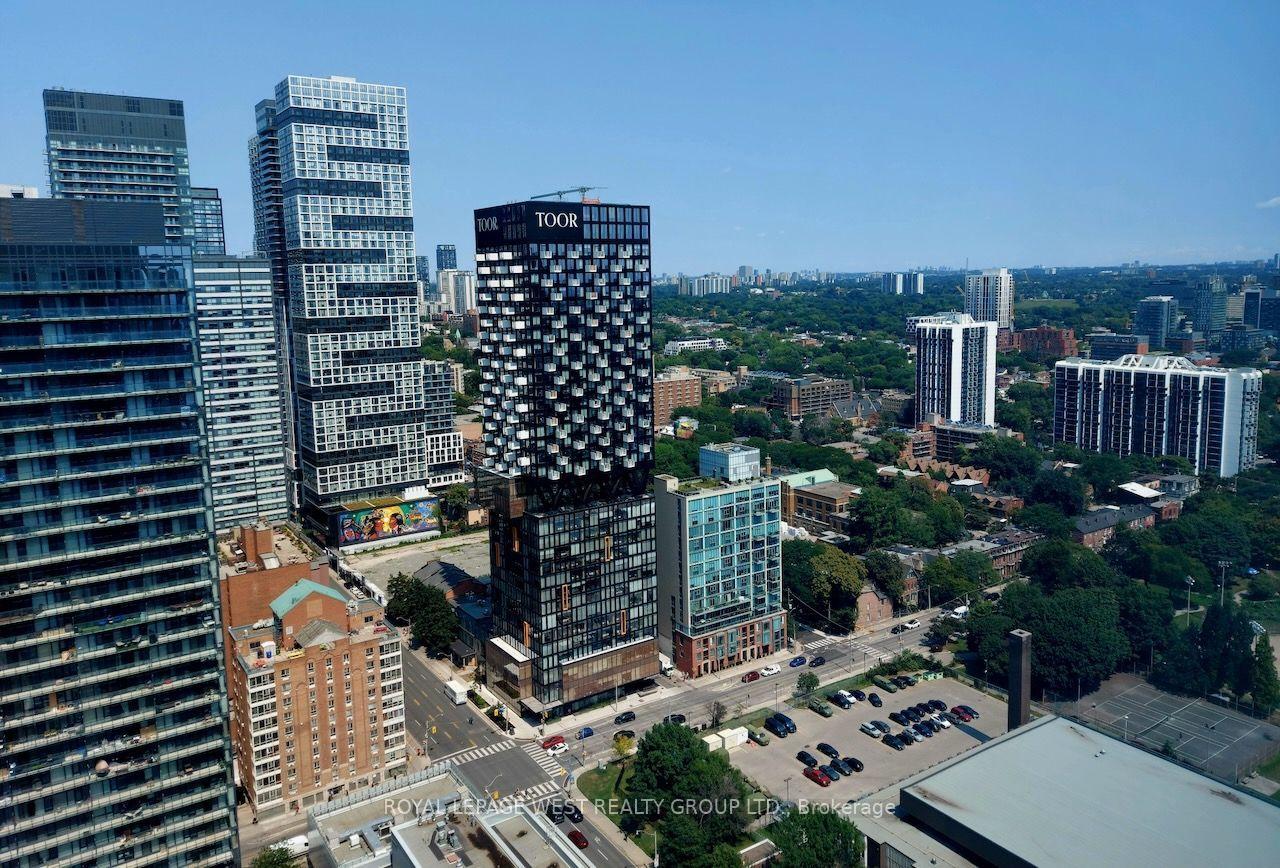 Photo 4 of Unit 3709, 100 Queen Street E, Toronto, Church-Yonge Corridor — HOMEH