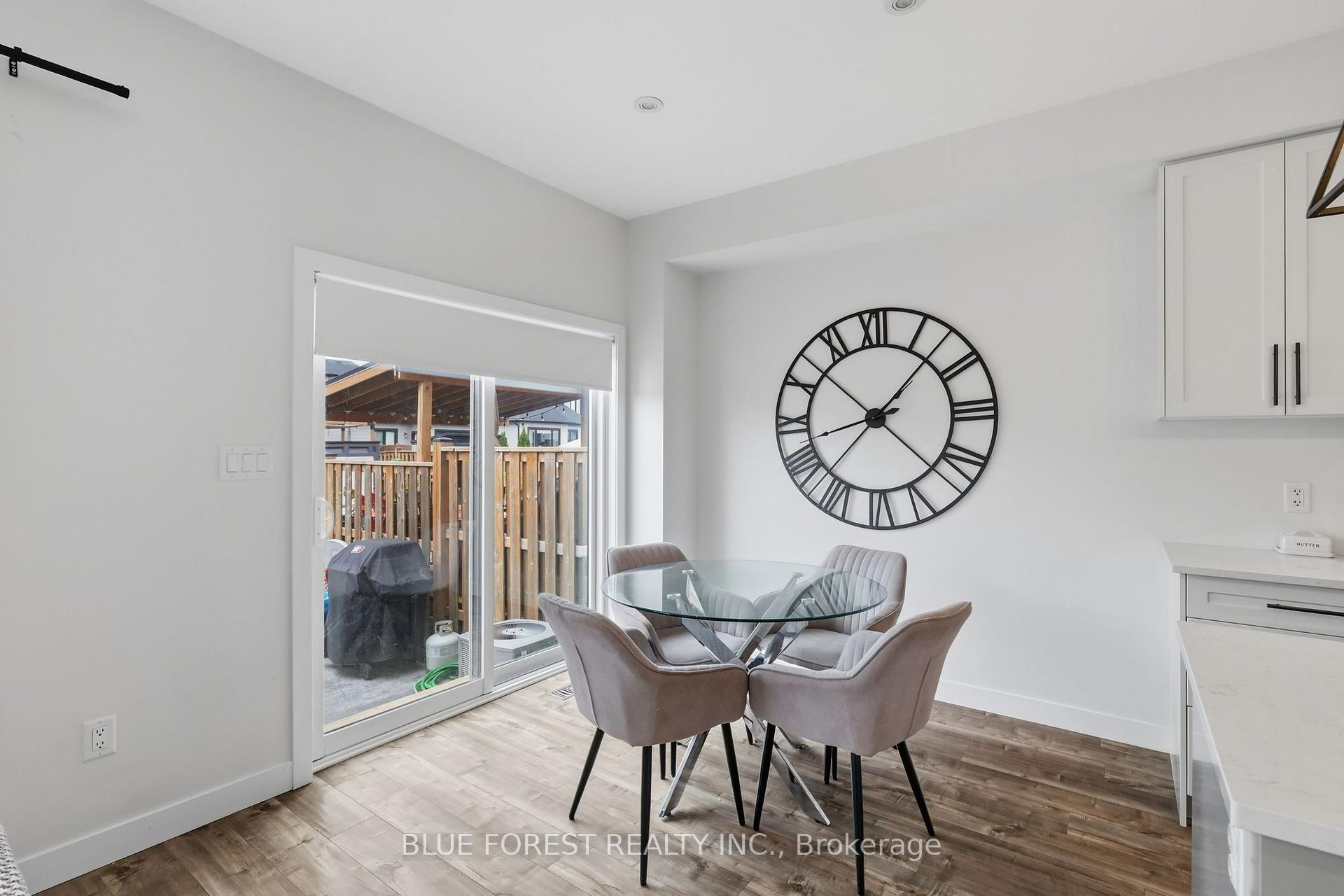 Photo 12 of 283 Winlow Way, Middlesex Centre, Komoka — HOMEH