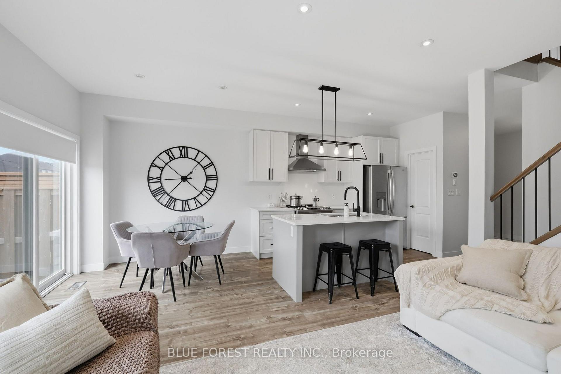 Photo 15 of 283 Winlow Way, Middlesex Centre, Komoka — HOMEH