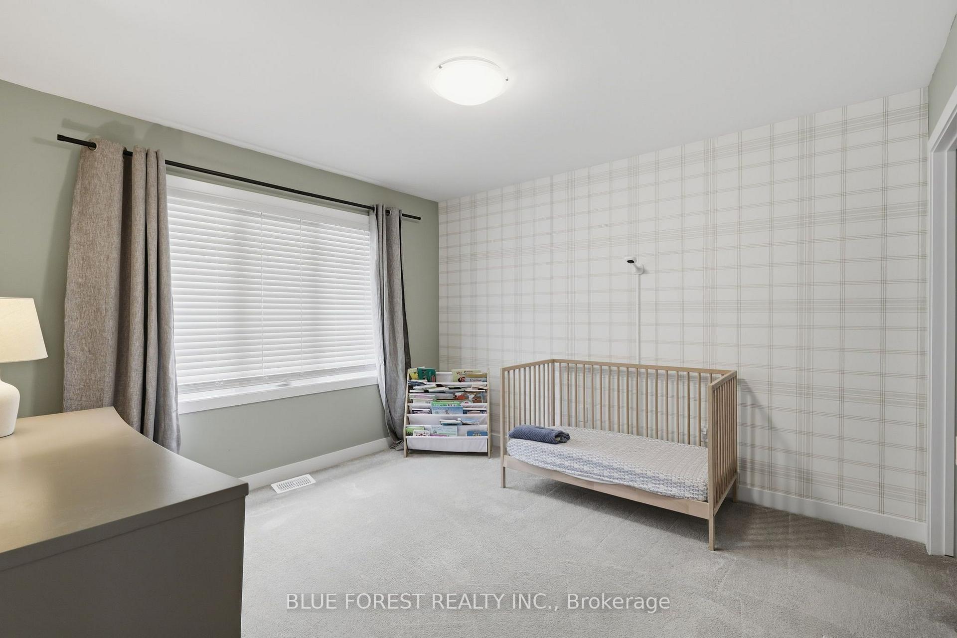 Photo 25 of 283 Winlow Way, Middlesex Centre, Komoka — HOMEH