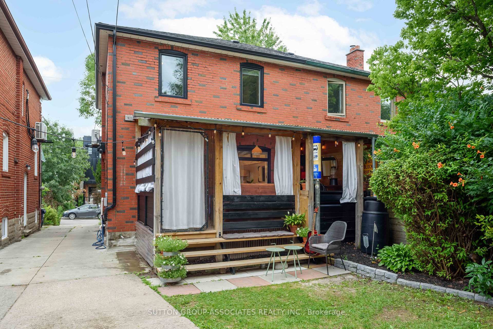 Photo 44 of 18 Earnscliffe Road, Toronto, Oakwood Village — HOMEH