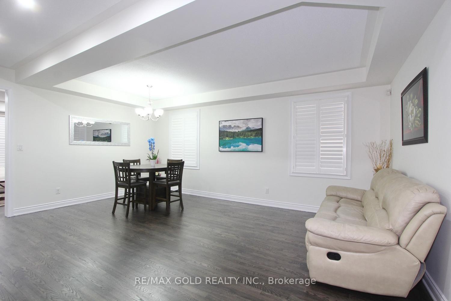 Photo 8 of 52 Bear Run Road, Brampton, Credit Valley — HOMEH