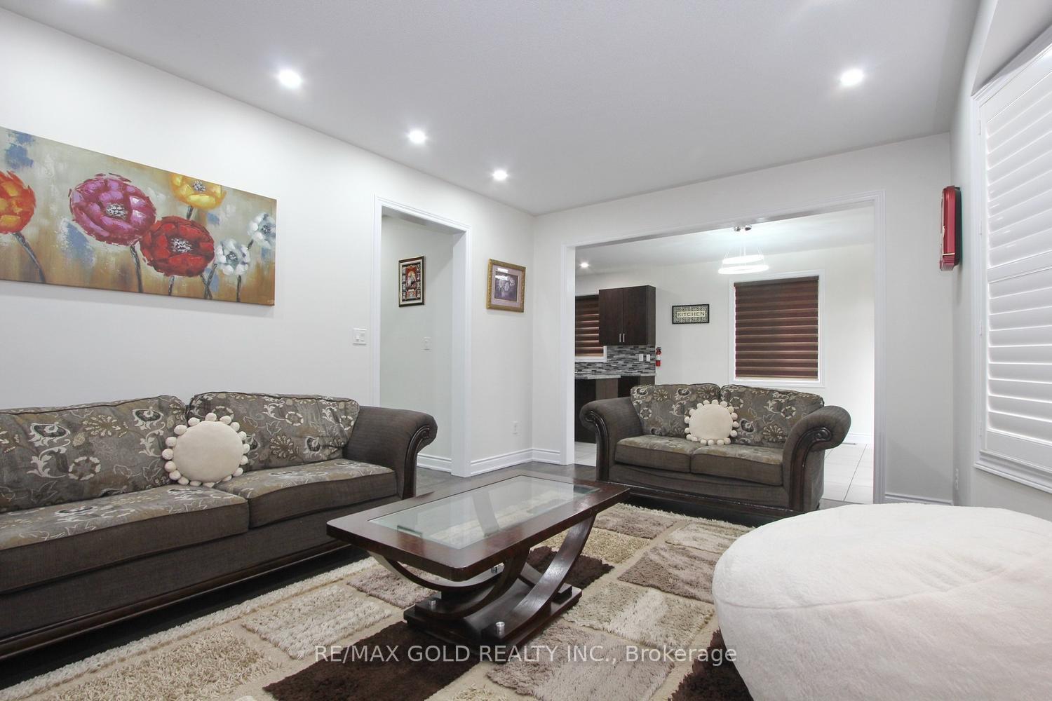 Photo 15 of 52 Bear Run Road, Brampton, Credit Valley — HOMEH