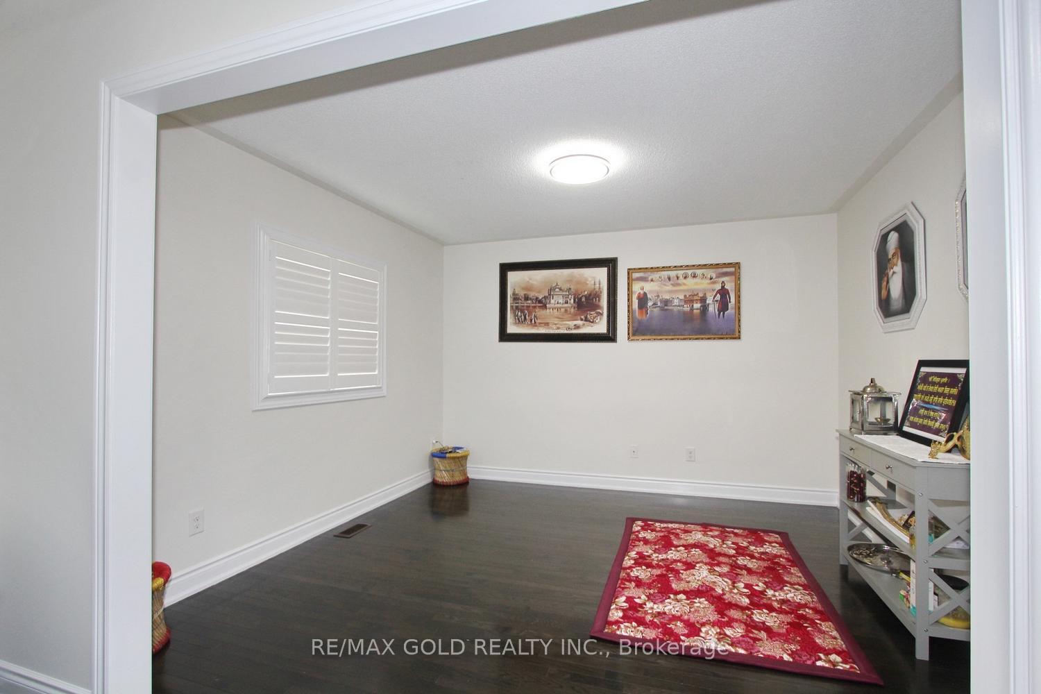 Photo 25 of 52 Bear Run Road, Brampton, Credit Valley — HOMEH